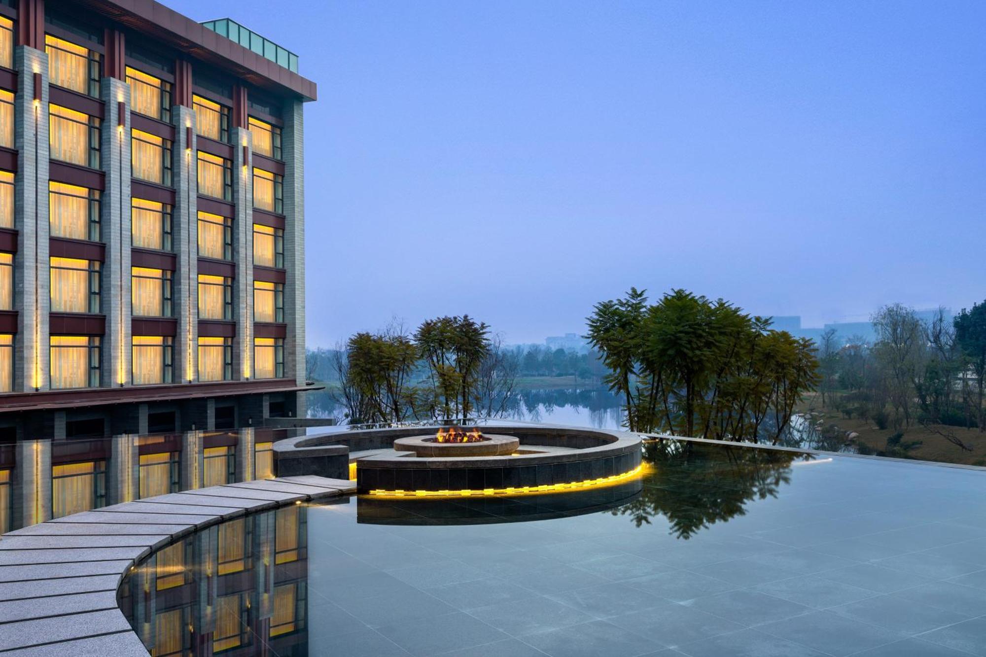 Le Méridien Emei Mountain Resort Emeishan Exterior foto