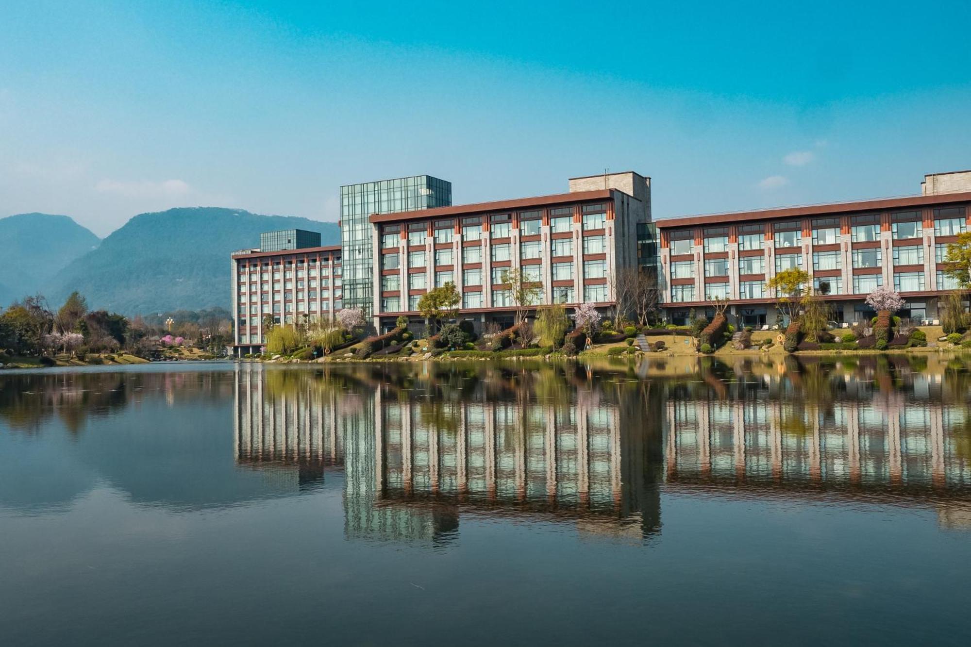 Le Méridien Emei Mountain Resort Emeishan Exterior foto